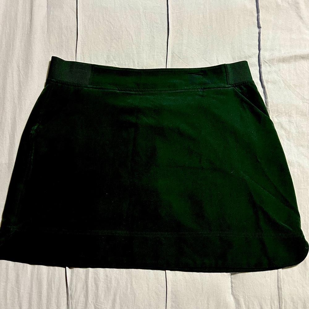 32•Cool Black Golf/Tennis Skort - Large - Excellent Condition $15